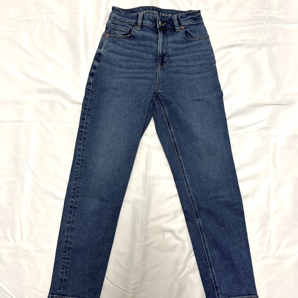American Eagle Mom Jeans